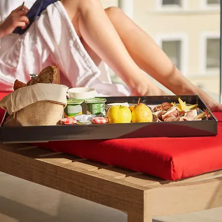 Hotel Mercure Gare Tgv 4*
