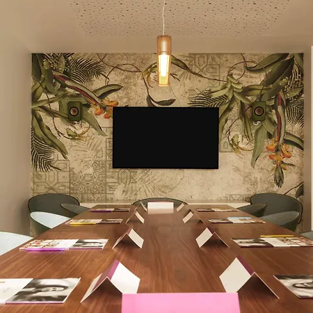 Hotel Mercure Gare Tgv Avignon