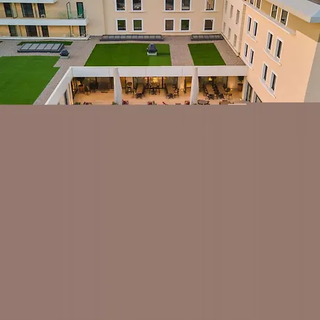 Mercure Gare Tgv Hotel Avignon